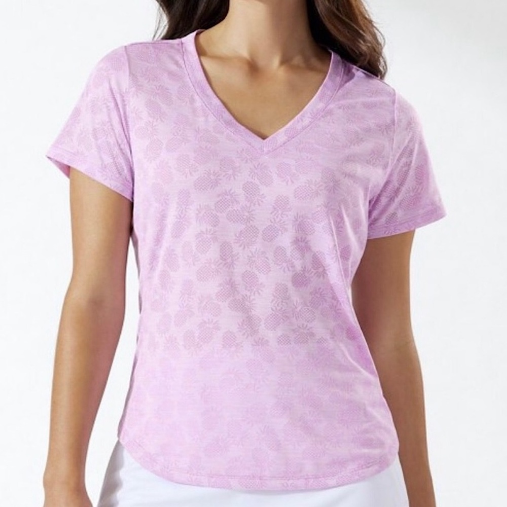 Tommy Bahama Purple Pineapple V neck top size medium